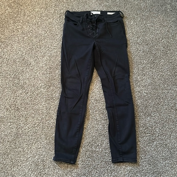 PacSun Denim - PacSun High Rise Jeggings with a Tie Closure
